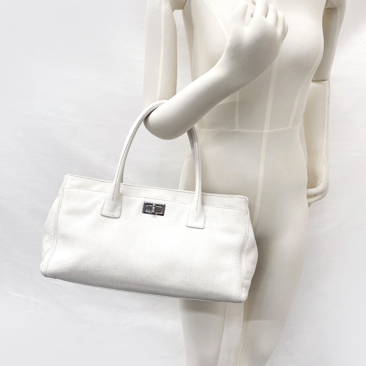 Chanel Executive Tote Bag White Caviar