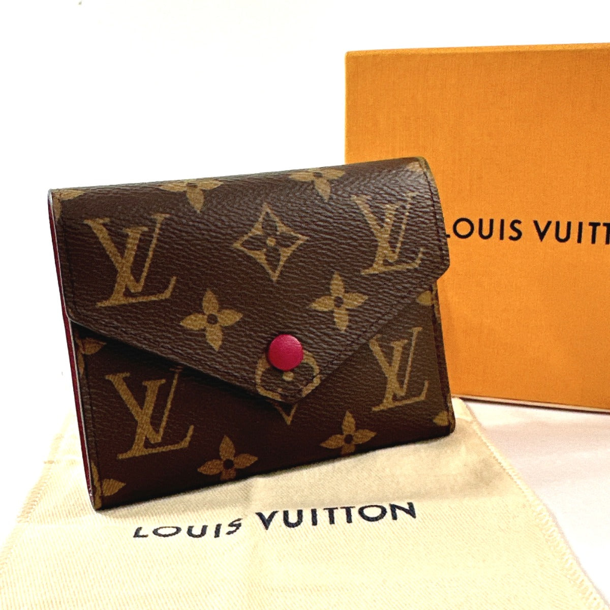 Louis Vuitton Monogram Canvas Wallet M41938