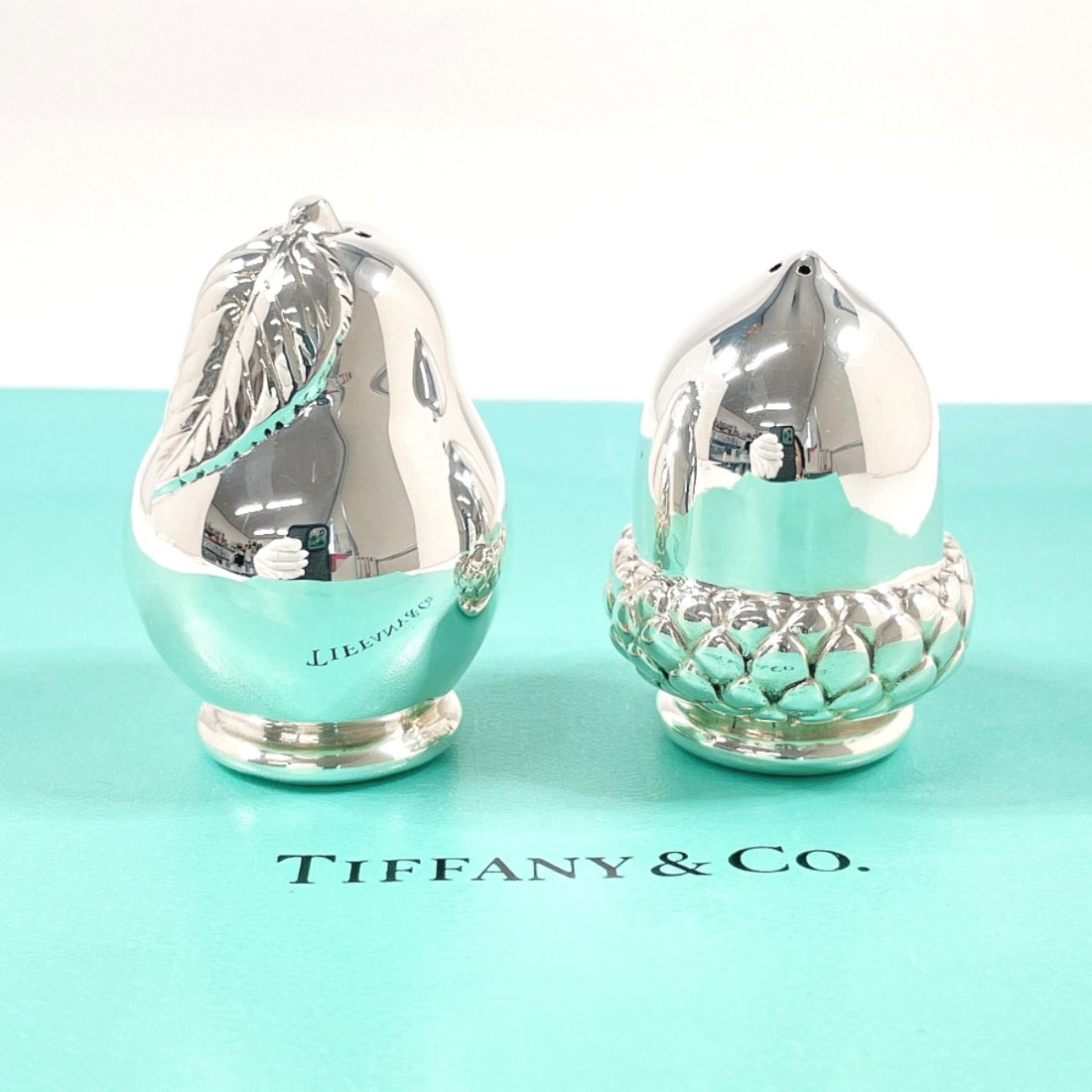 Tiffany & Co Silver 925 Salt & Pepper Shakers Set