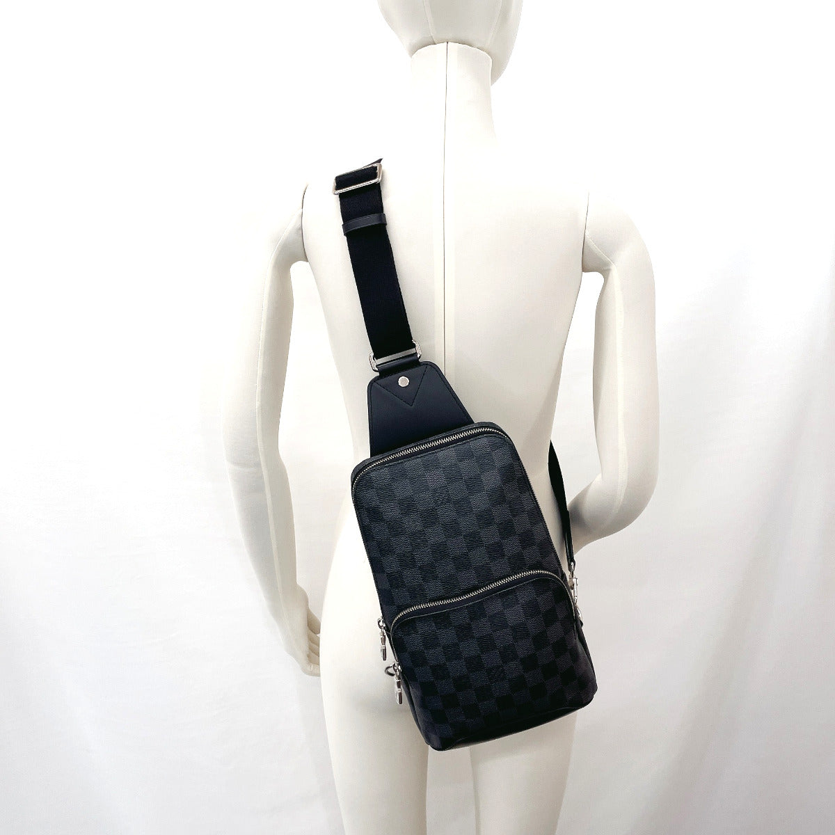 Louis Vuitton Damier Graphite Avenue Sling Bag N41719