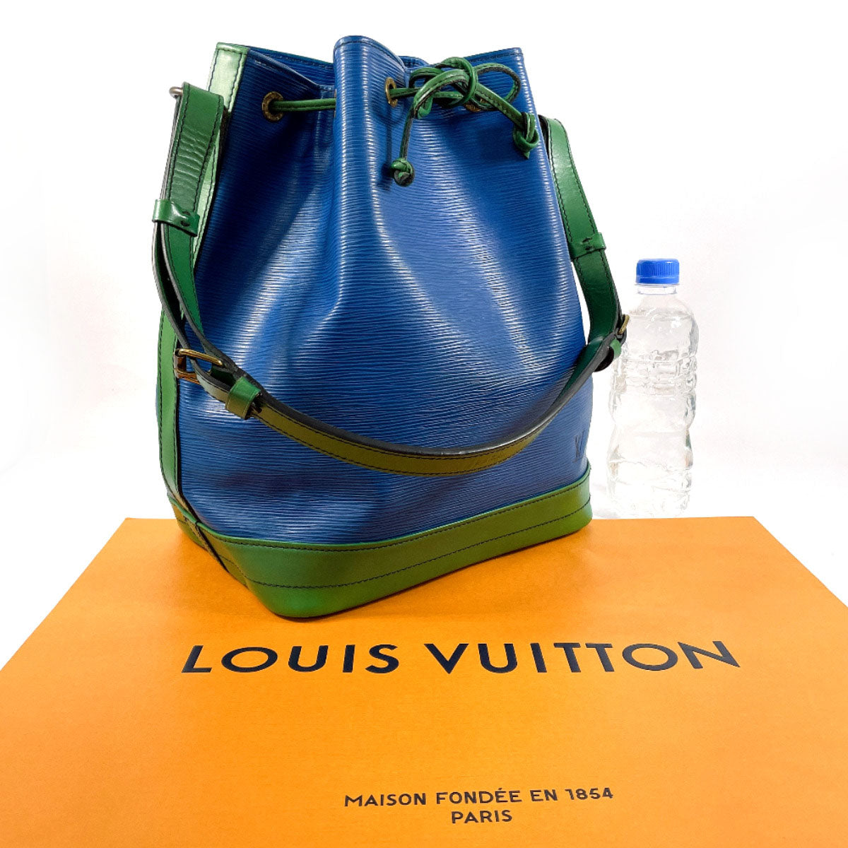 Louis Vuitton Noe Shoulder Bag M44044 Blue