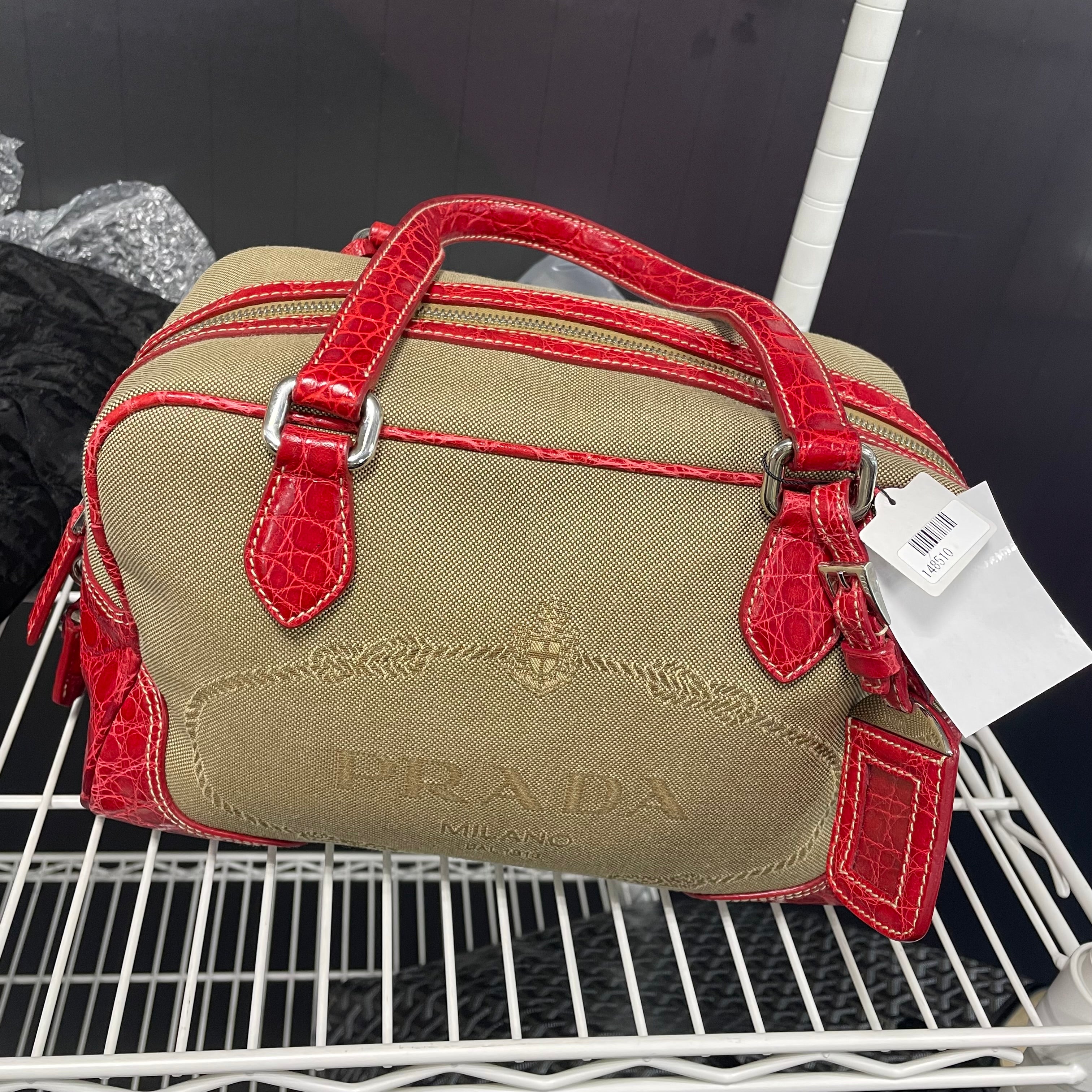 Prada shoulder bag 660