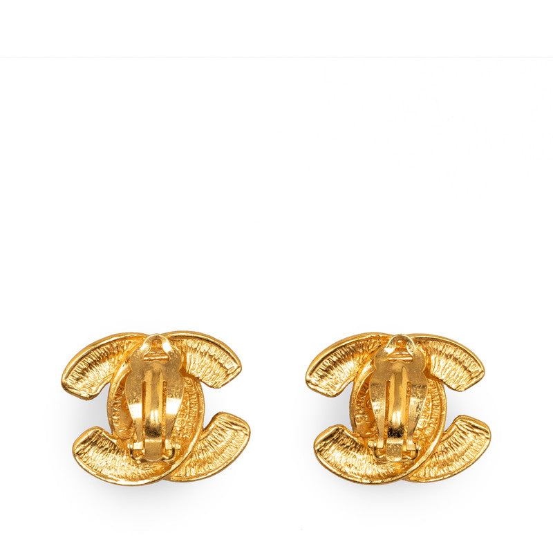 Chanel CC Matelasse Clip On Earrings  Metal Earrings in Good condition