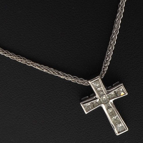 K18 White Gold Diamond Cross Necklace