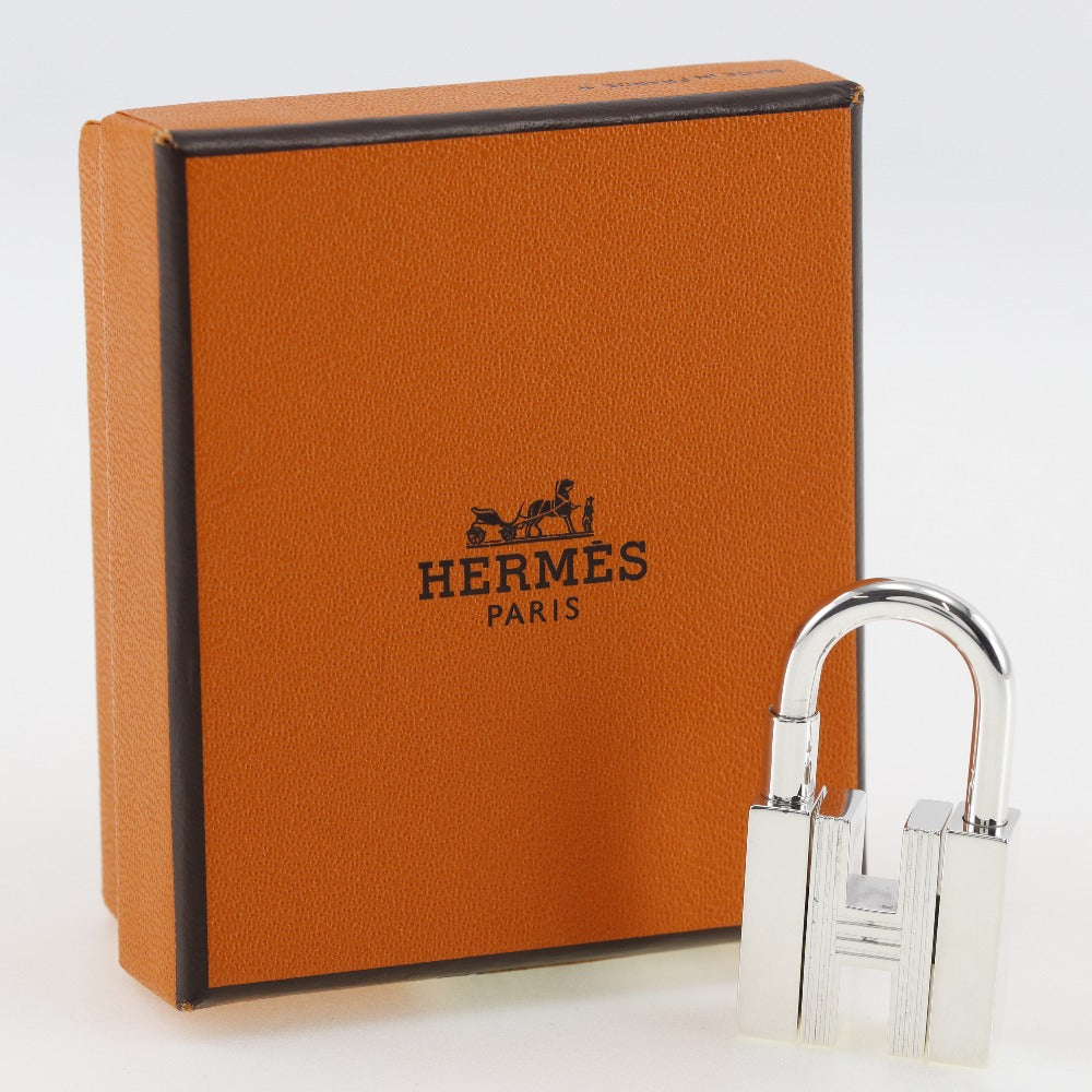 Hermes Metal Cadena Pendant