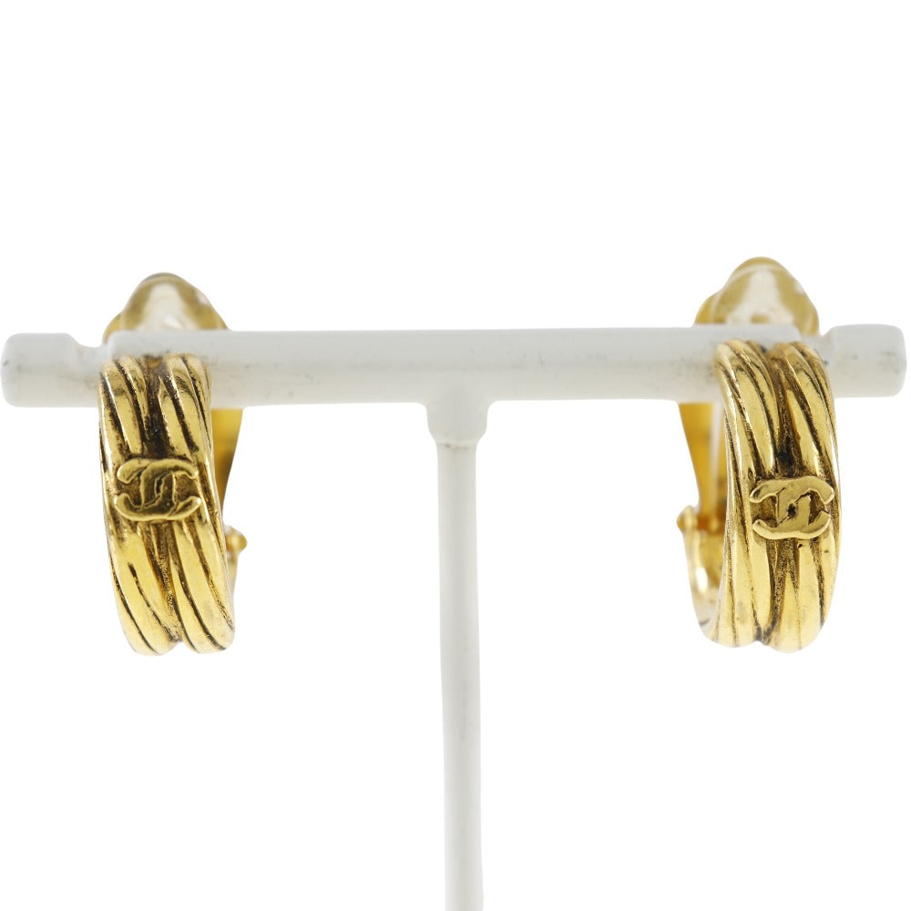 Chanel Gold Plated Earrings 93P