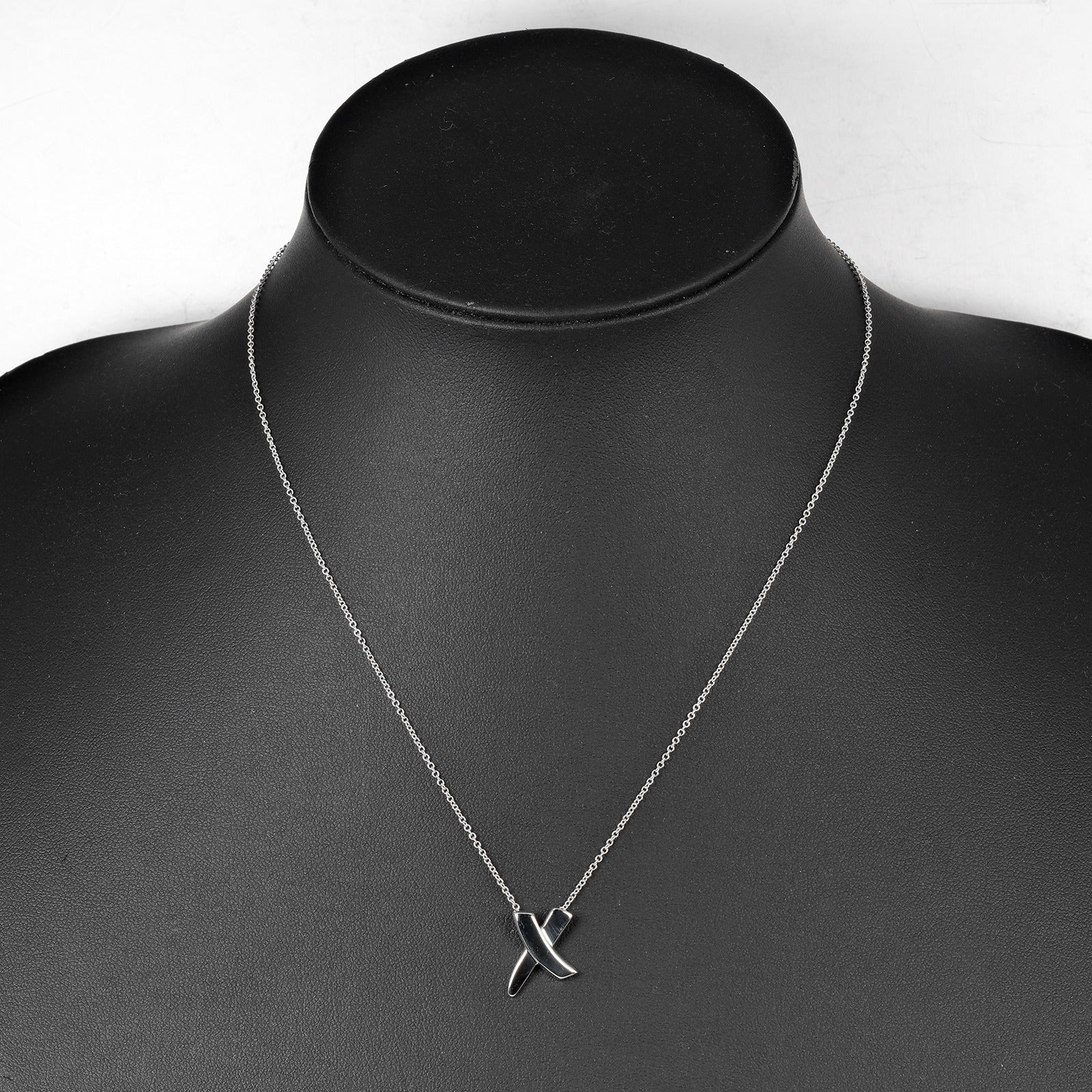 Tiffany & Co Silver 925 Kiss Necklace