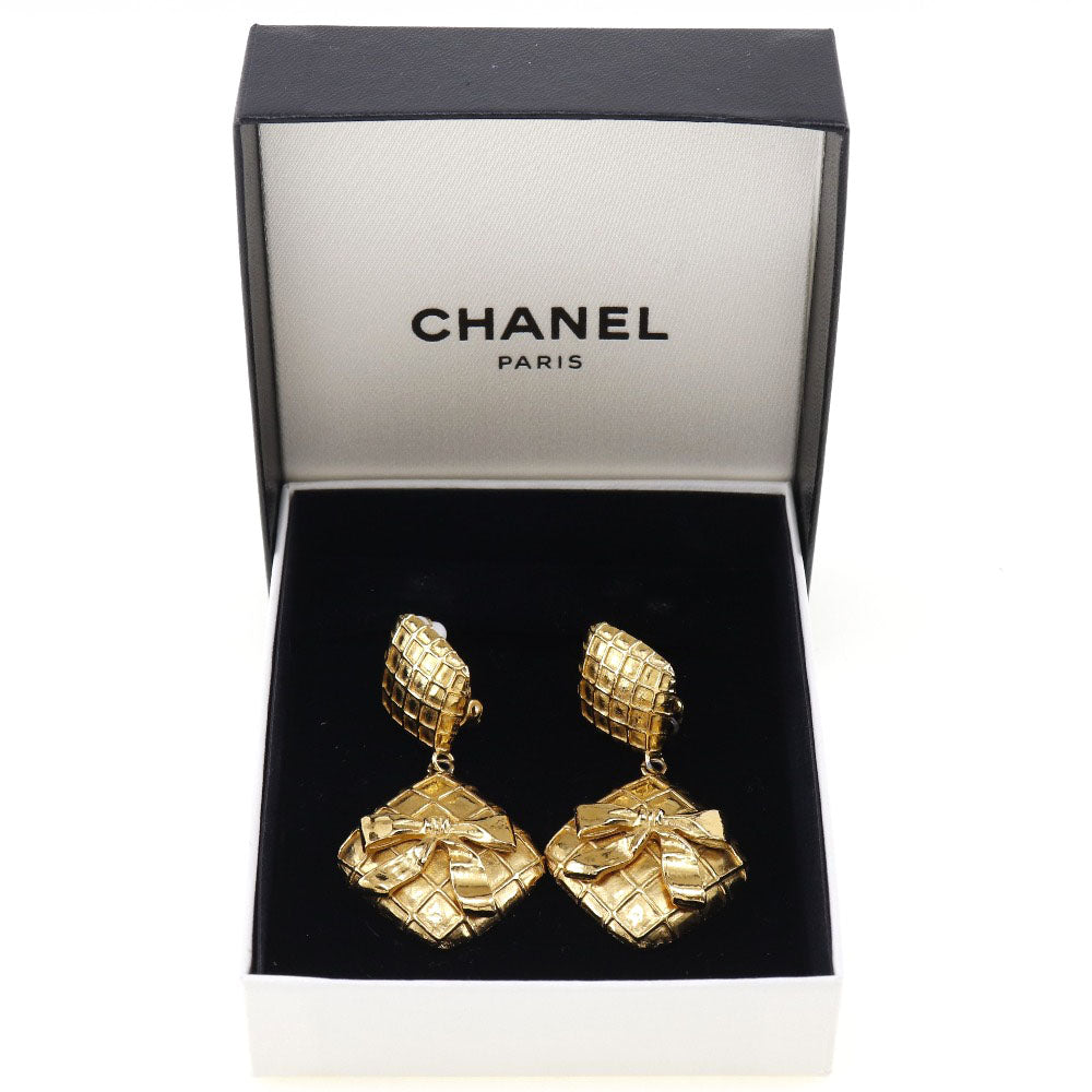 Chanel Quilted Gold Plated Earrings