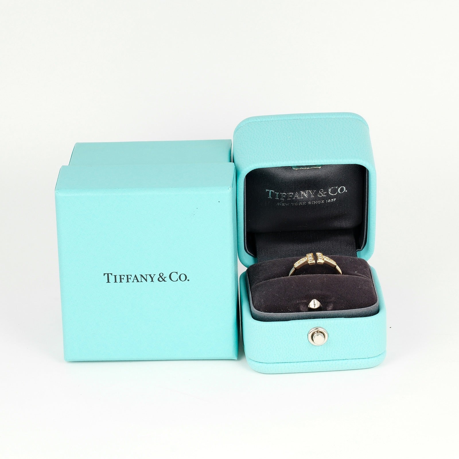 Tiffany & Co T Wire Ring K18 Yellow Gold Diamond