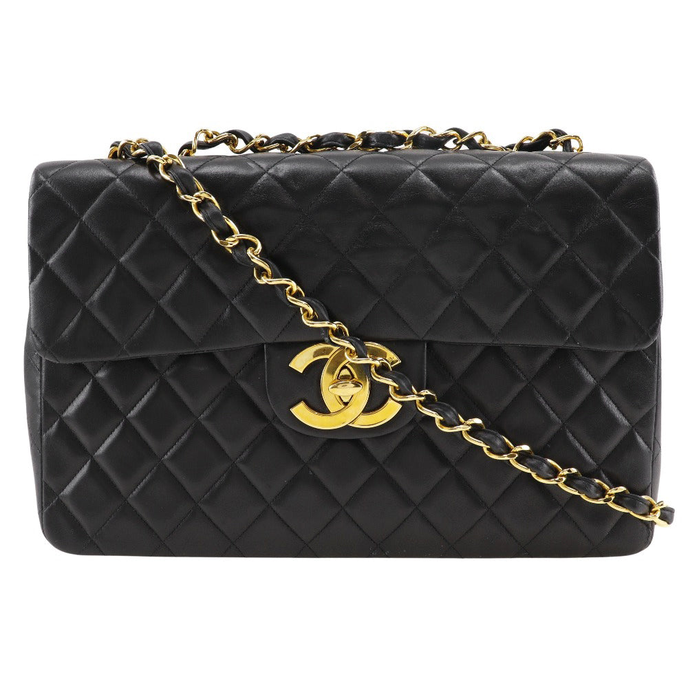 Chanel CC Quilted Leather Flap Bag Leather Crossbody Bag in Very Good Condition