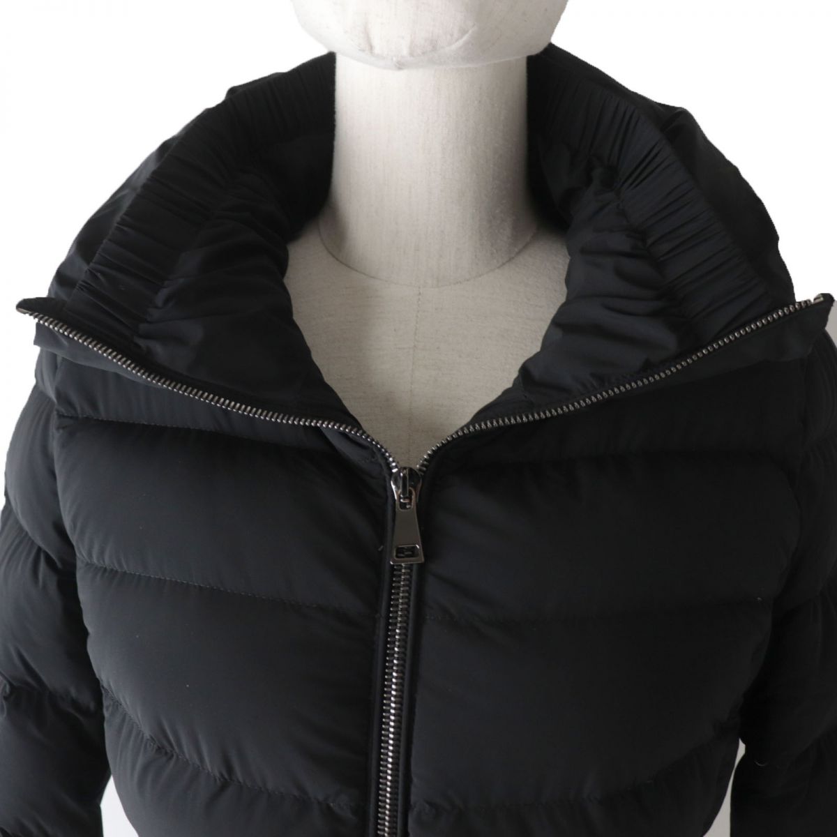 Moncler NEVA Down Jacket Black Women Size 0