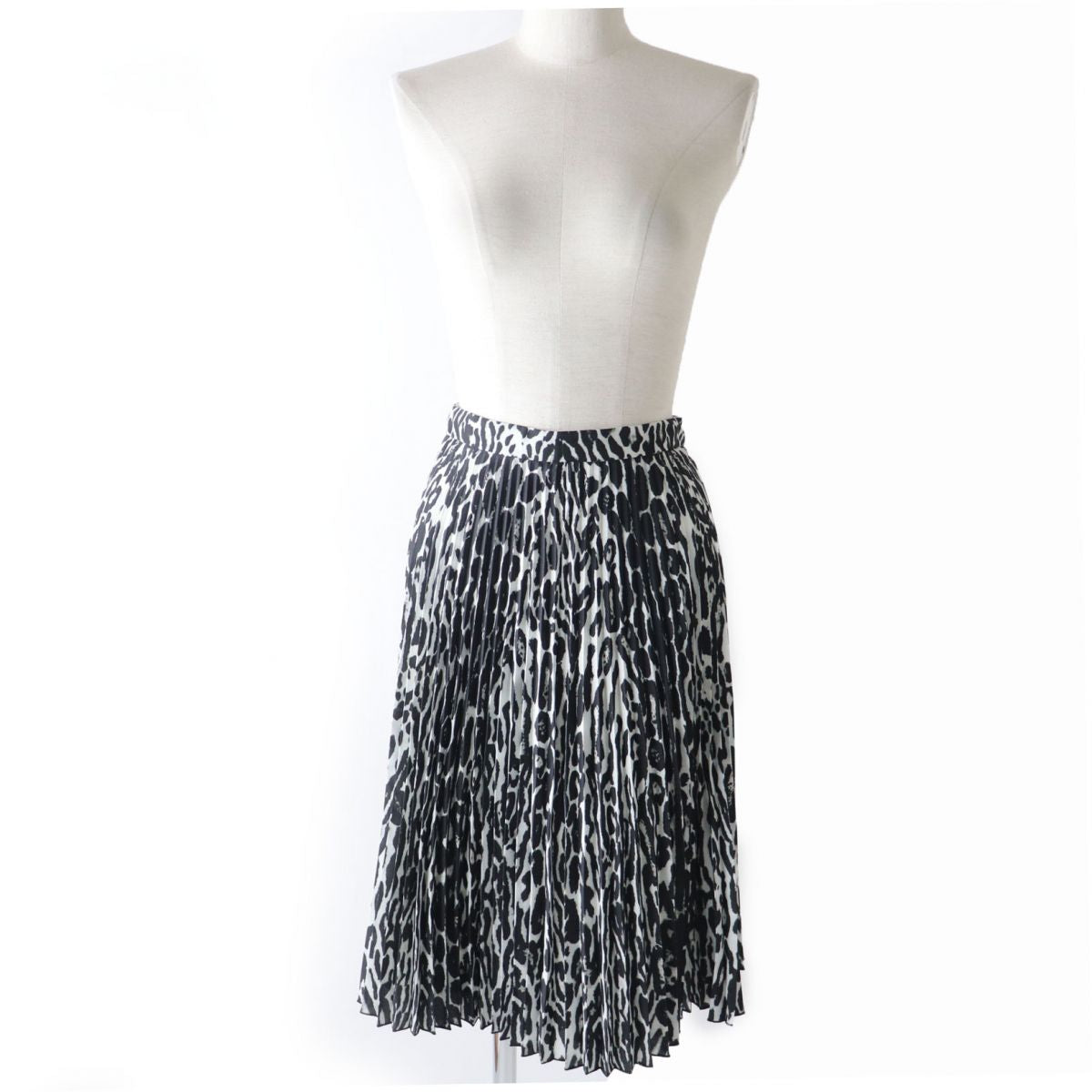 Burberry Leopard Pleated Skirt 8025228