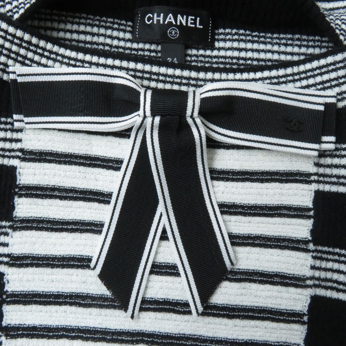 Chanel COCO Button Ribbon Sweater P62226