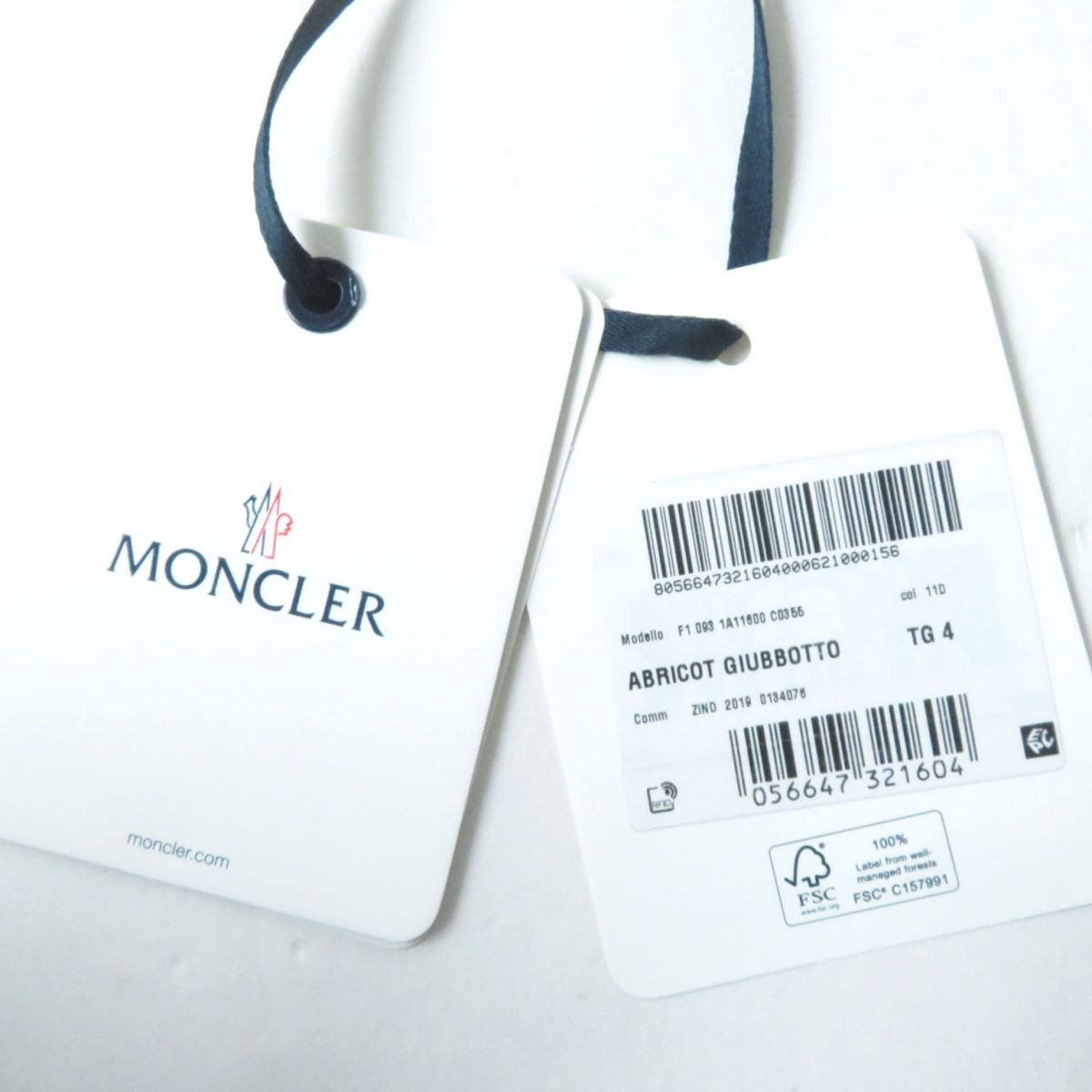 Moncler ABRICOT Logo Patch Down Jacket Yellow