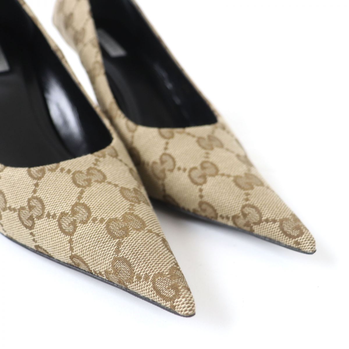 GUCCI GG Canvas Logo Pumps 36.5