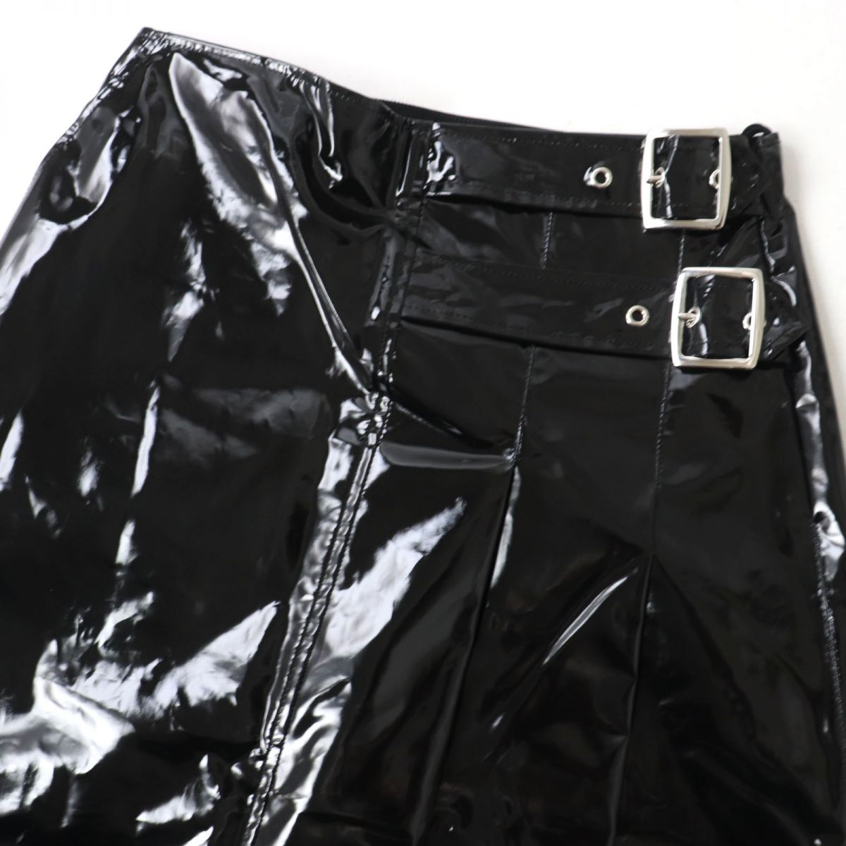 Gucci Belted Plastic Effect Skirt Black