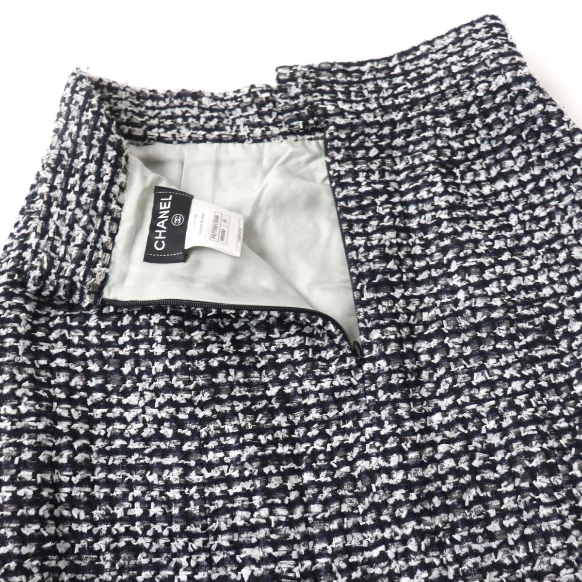 Chanel Ribbon Tweed Skirt P47766