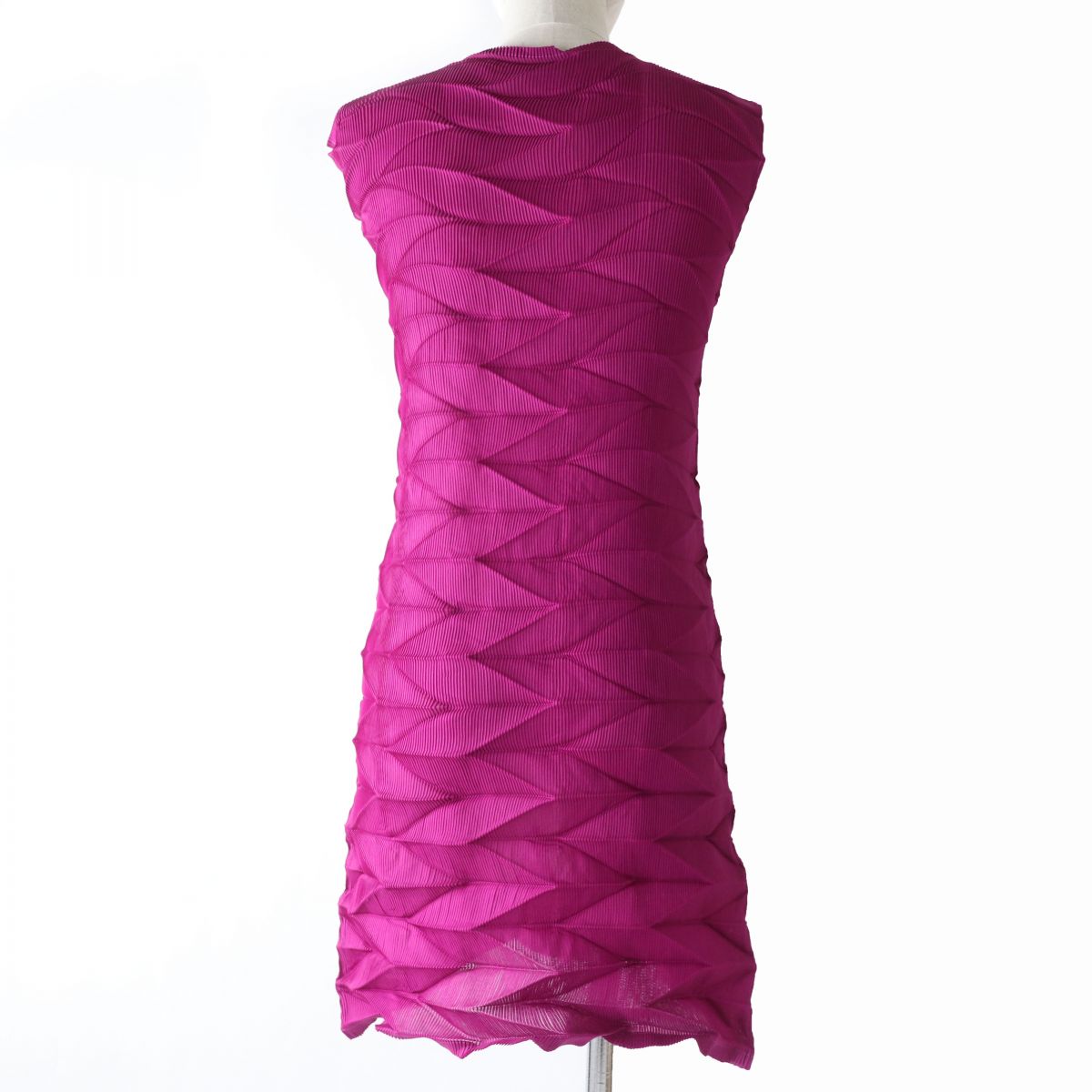 Issey Miyake MI51FT153 Sleeveless Dress Purple