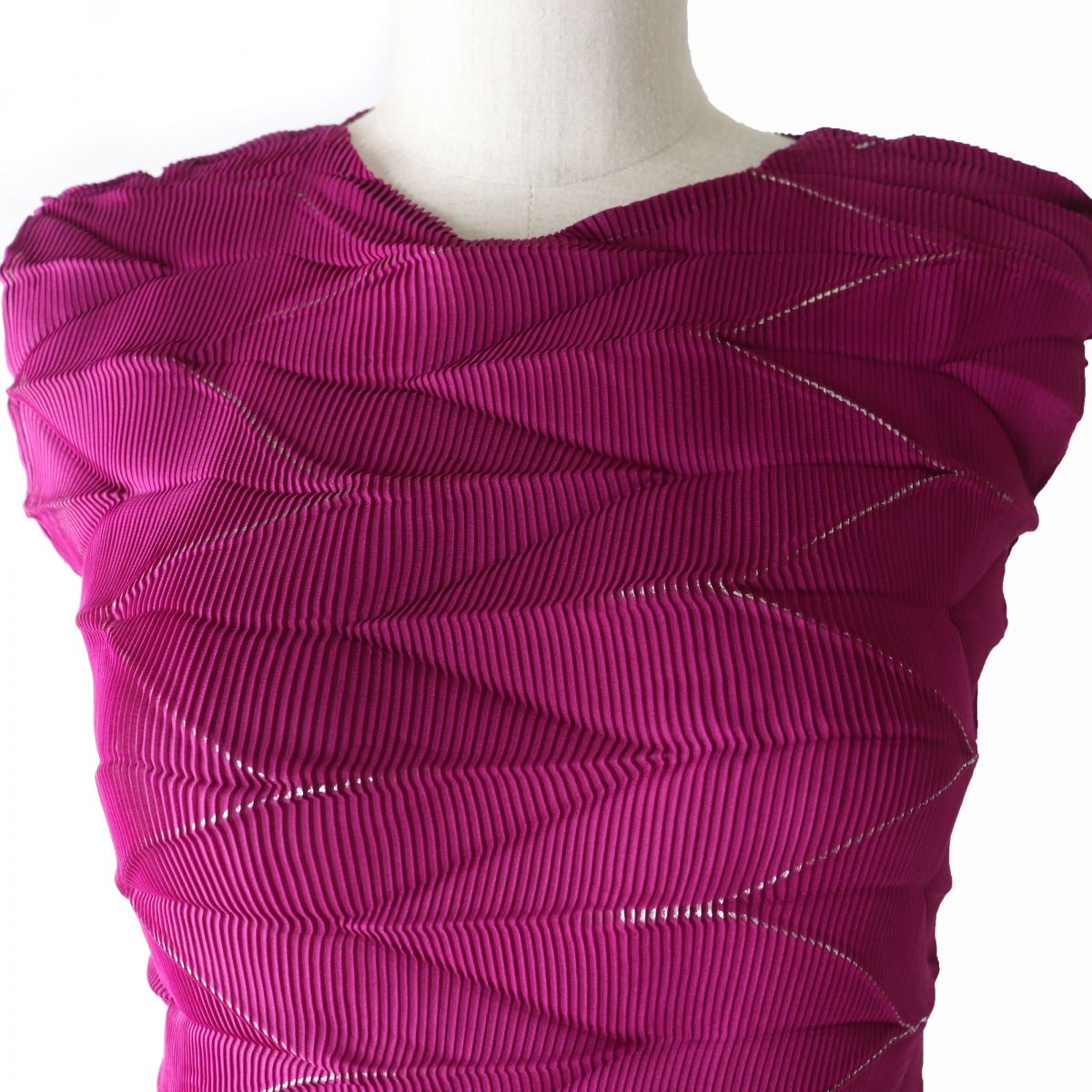 Issey Miyake MI51FT153 Sleeveless Dress Purple