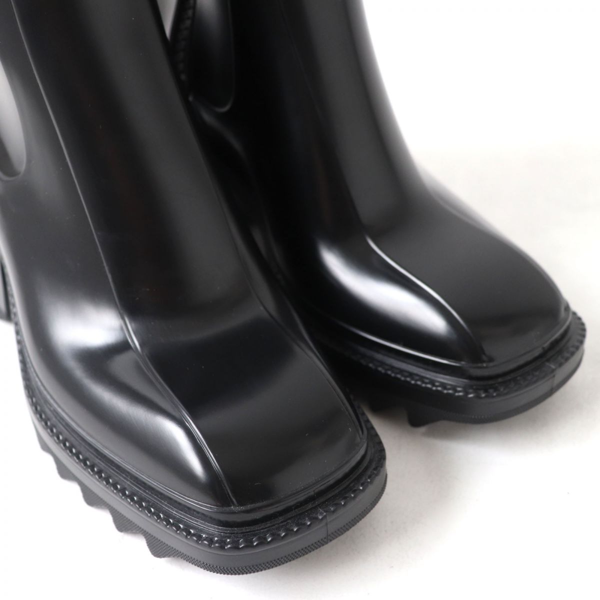 Chloe BETTY Logo Side Zip Rubber Rain Boots Black