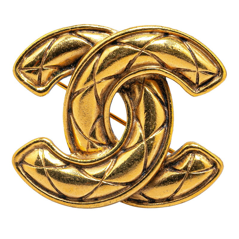 Chanel Quilted CC Logo Brooch Metal Brooch in Good condition