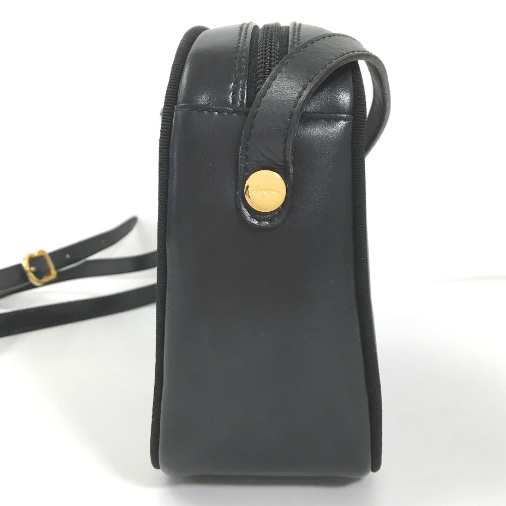 Leather Vara Crossbody Bag DJ-21 4183