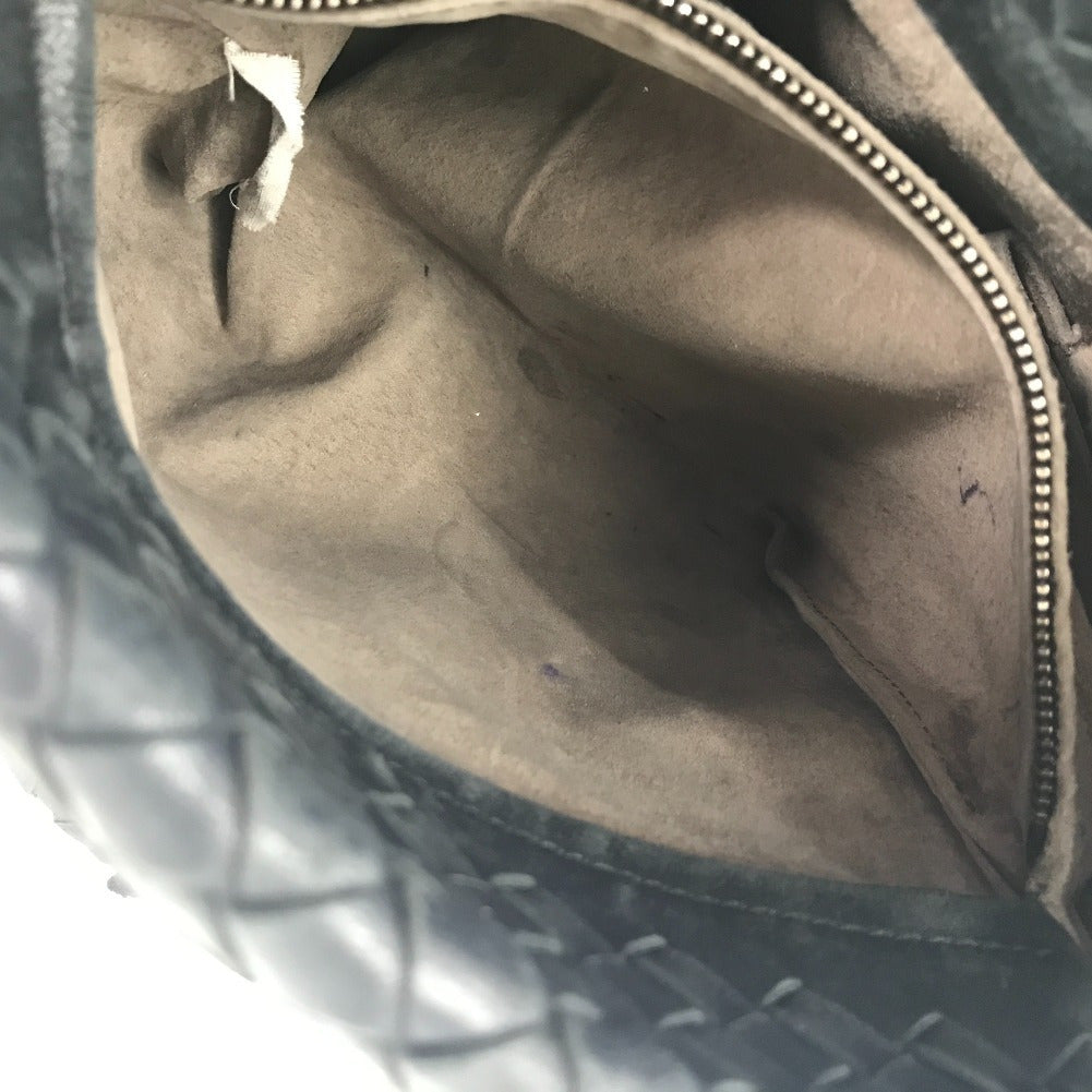 Bottega Veneta Intrecciato Leather Bucket Shoulder Bag Leather Shoulder Bag 255690 in Good Condition