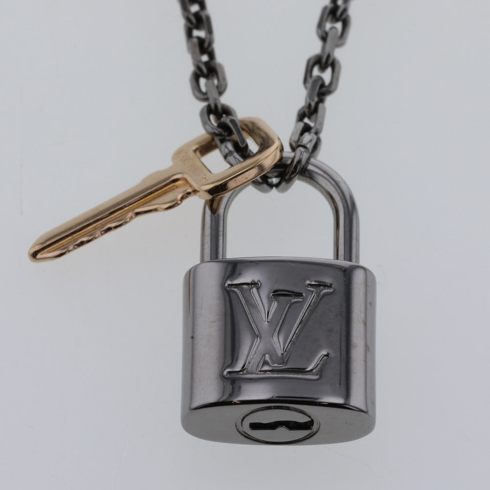 Shop Louis Vuitton 2024 SS M01149 LV Padlock Pendant (M01149) by