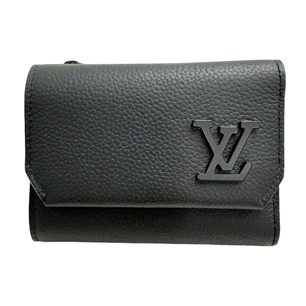 Louis Vuitton Aerogram Leather Wallet M81740