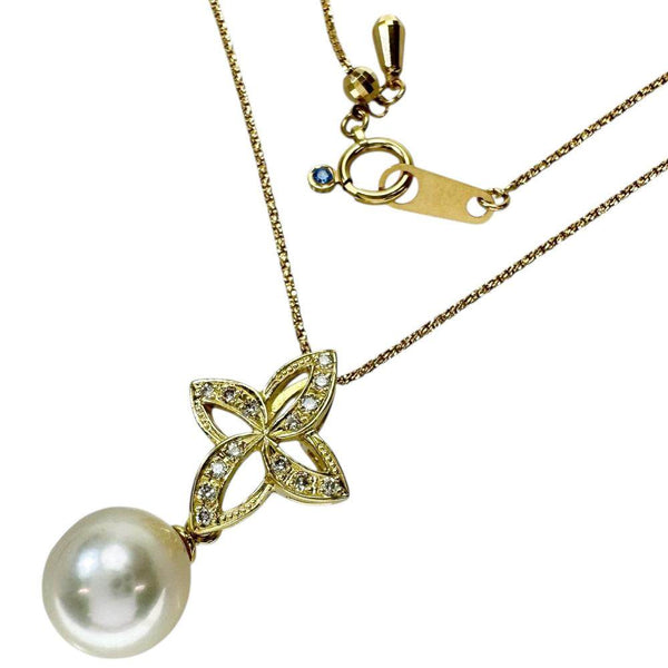 Au750 Akoya Pearl Diamond Necklace