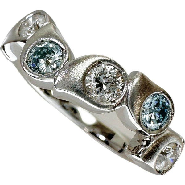Pt900 Diamond Ring