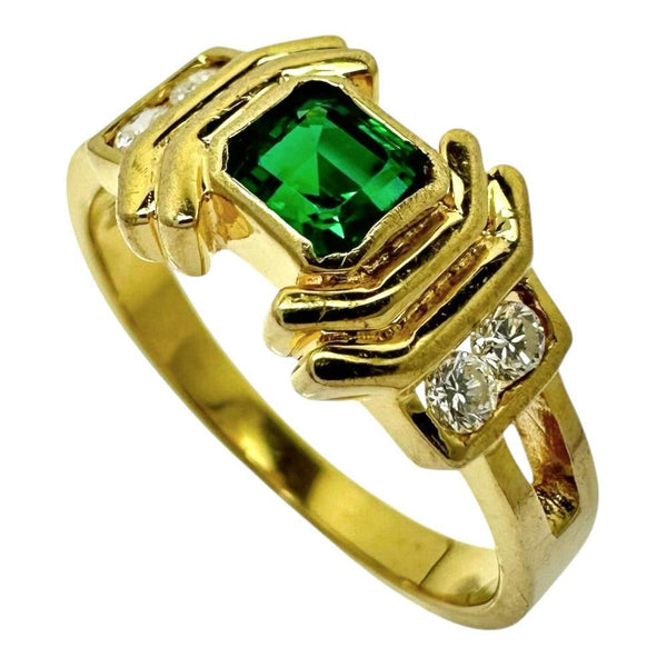Au750 Synthetic Emerald Diamond Ring
