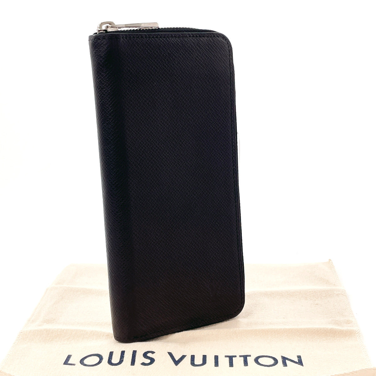 Louis Vuitton Taiga Zippy Wallet Vertical