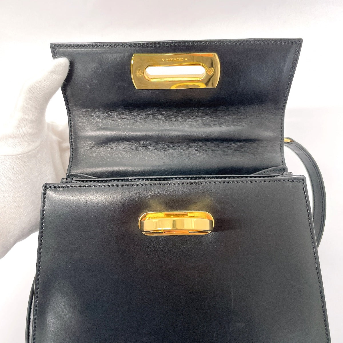 Salvatore Ferragamo Leather Gancini 2WAY Handbag