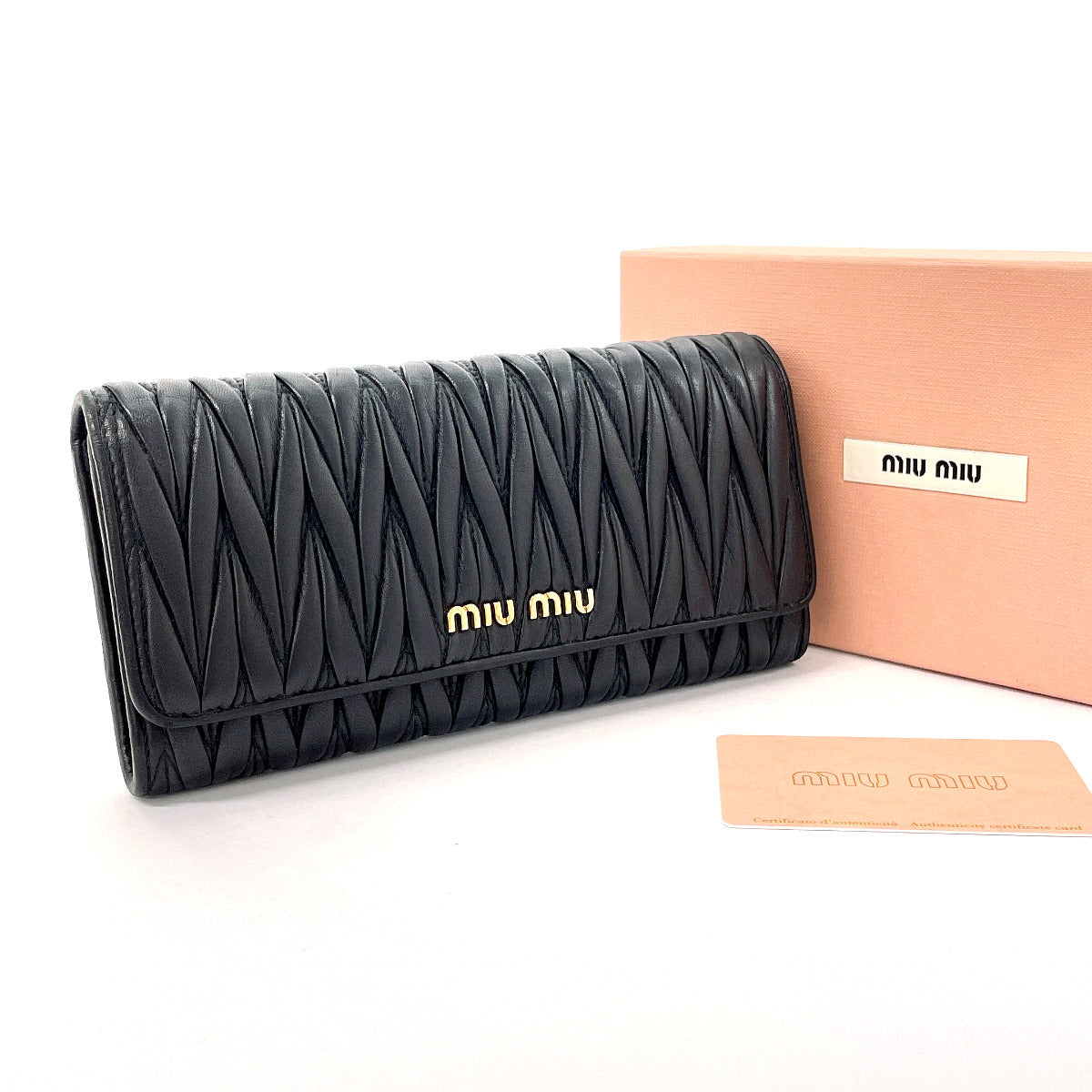 Miu Miu Matelassé Leather Wallet 5MH109