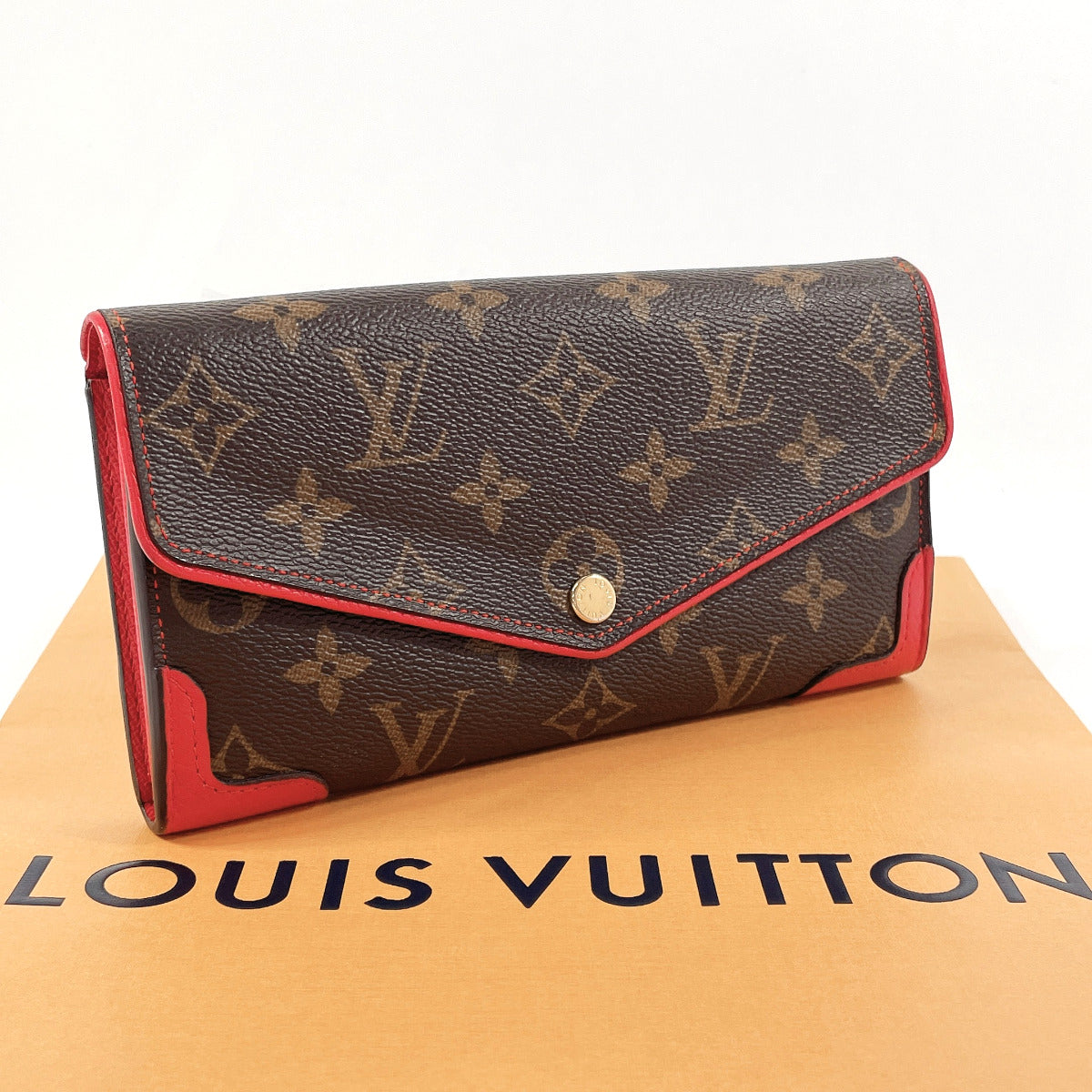 Louis Vuitton Monogram Canvas Sarah Retiro Wallet