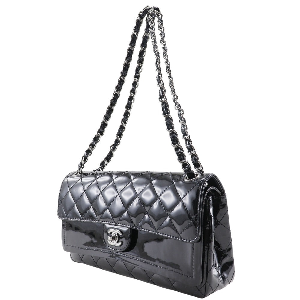 Chanel CC Quilted Patent Leather Double Flap Bag Enamel Shoulder Bag in Very Good Condition