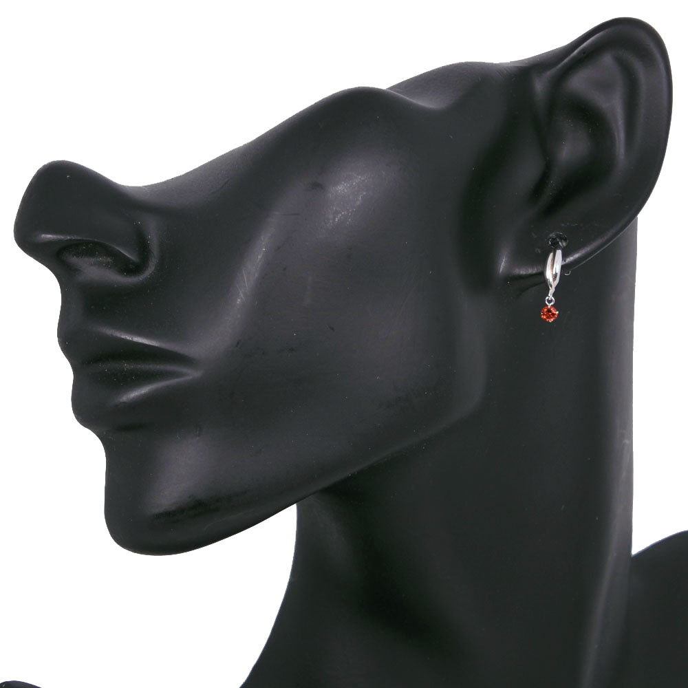 [LuxUness] 14K Leaf Dangle Earrings  Metal Earrings in Excellent condition