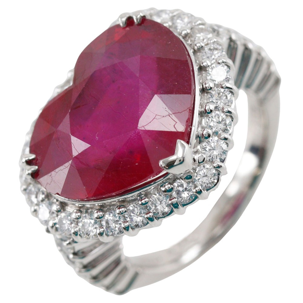 Pt900 Platinum Ruby Diamond Heart Ring