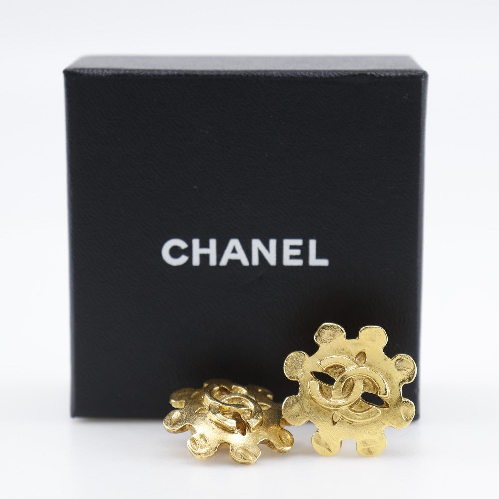 Chanel Coco Mark Gold Plated Earrings 94P