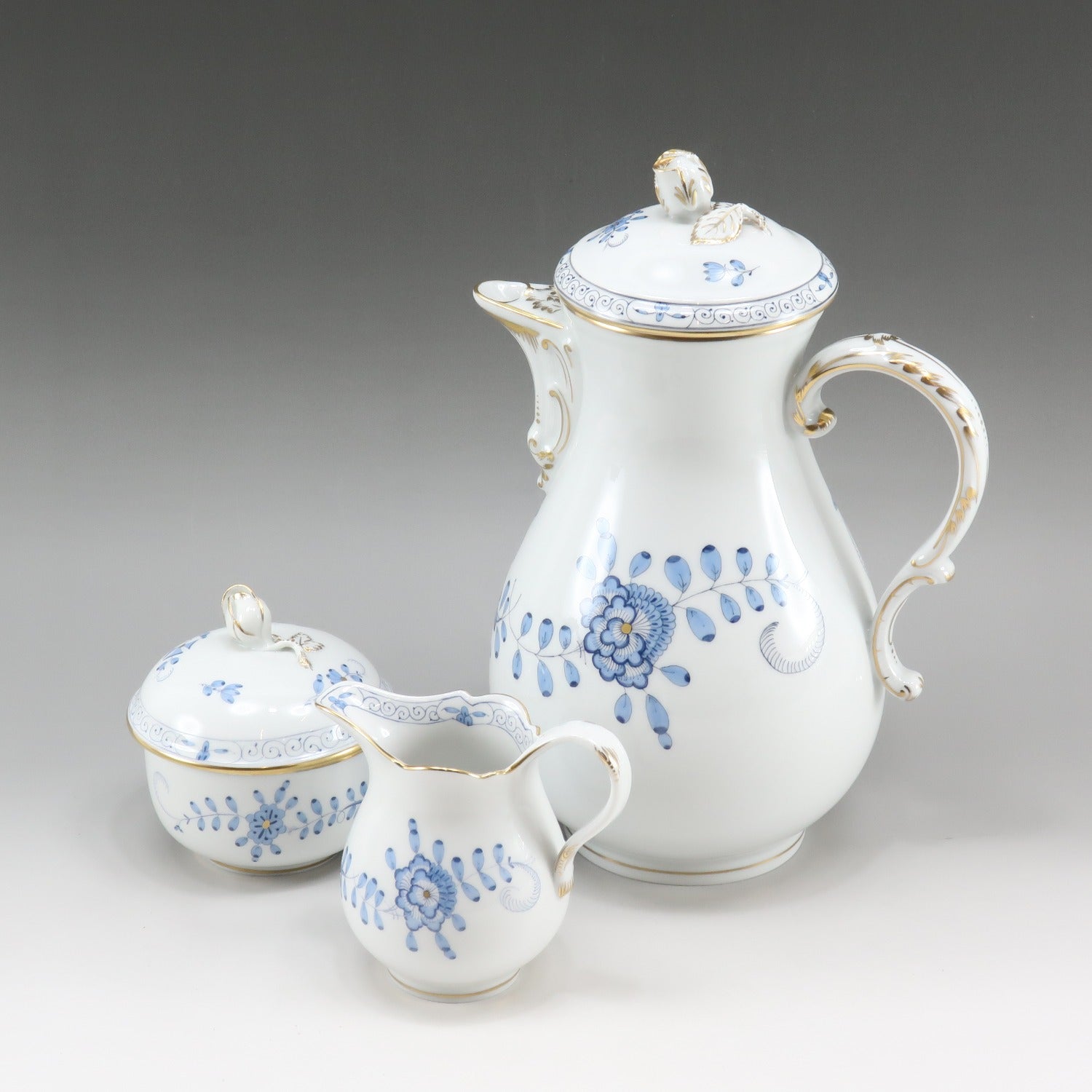 Meissen Indian Middle Blue Pottery Set