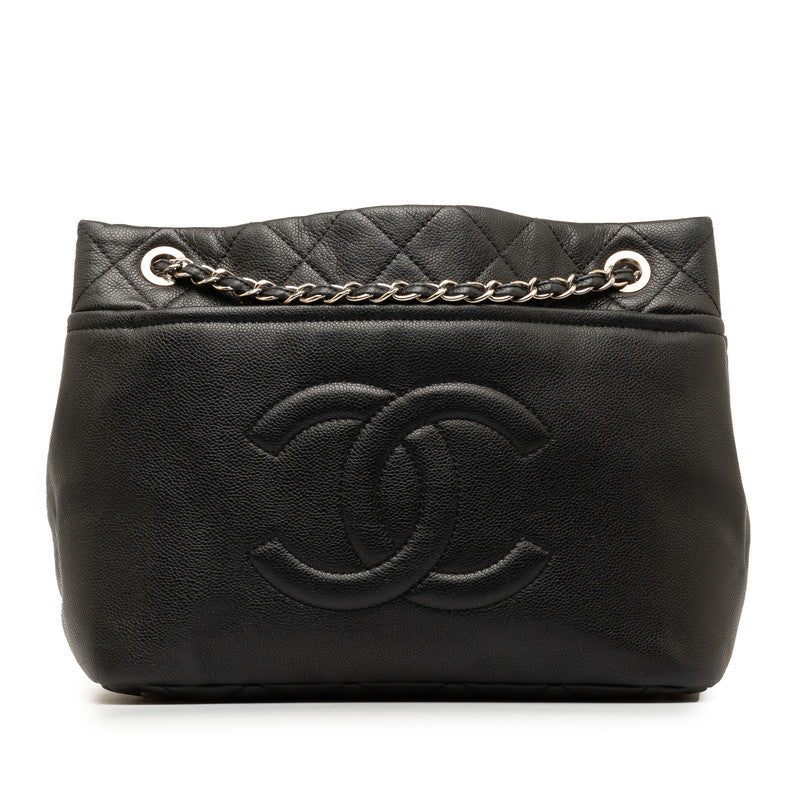 Chanel Leather Chain Shoulder Bag Shoulder Bag Leather in Good condition