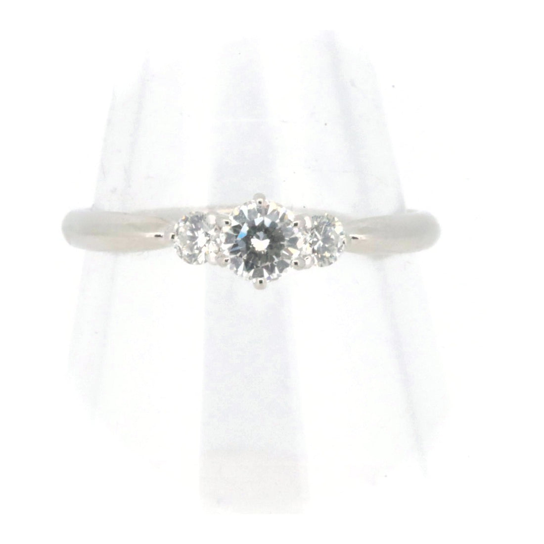 PT900 Platinum Diamond Ring 0.29ct 0.15ct Size 13 in Great Condition