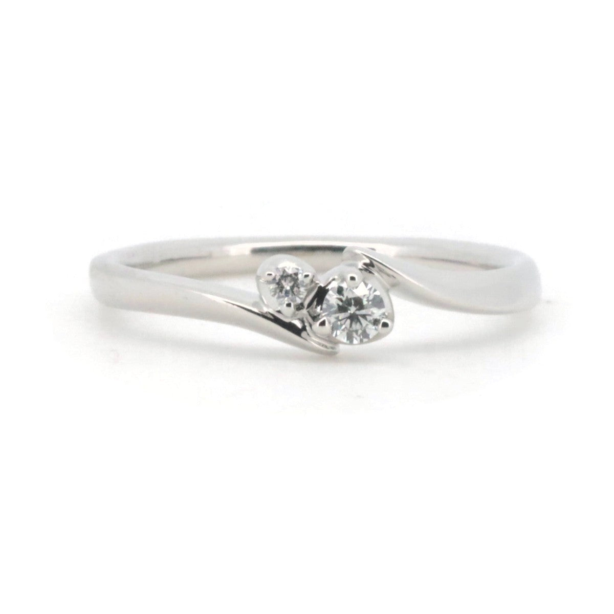 Pre-owned K18WG Diamond Ring Size 10 in Great Condition