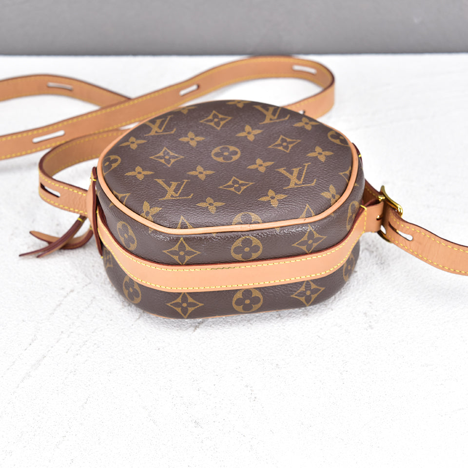 Louis Vuitton  Shoulder Bag in Excellent condition