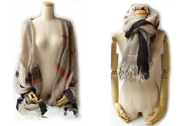 Emporio Armani Checkered Scarf/Wrap - Beige/Brown, Wool 70%, Size W80×H200cm, Model 625208 in Pristine Condition