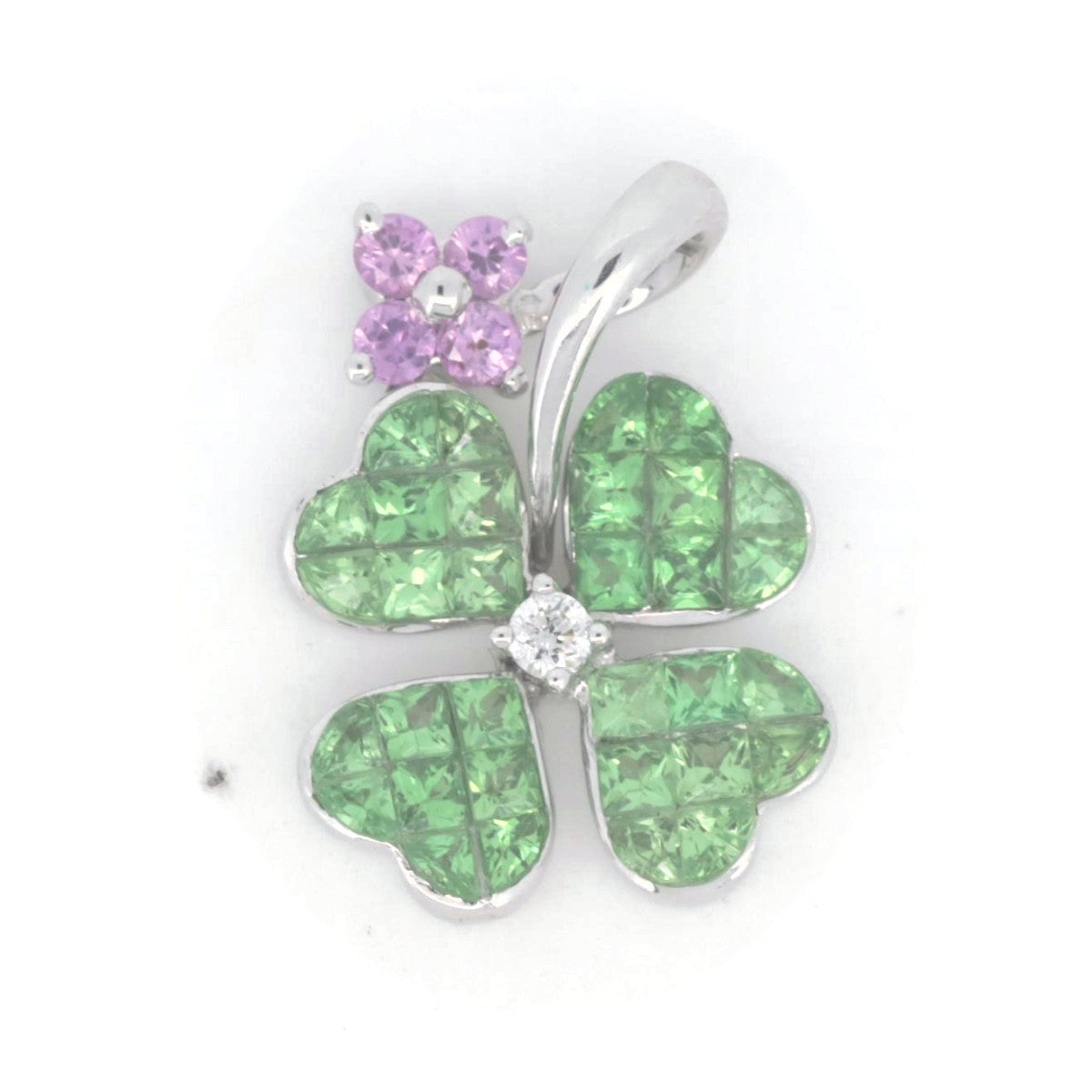 K18WG White Gold Diamond Multi-Color Stone Clover Pendant in Great Condition