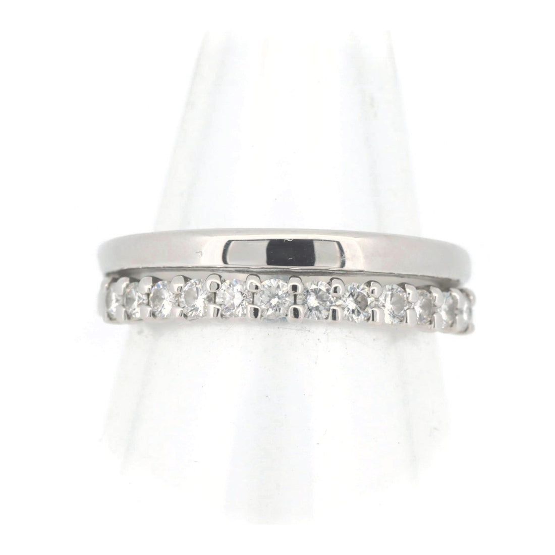 Pre-owned PT950 Platinum Diamond Ring Size 8 in Great Condition