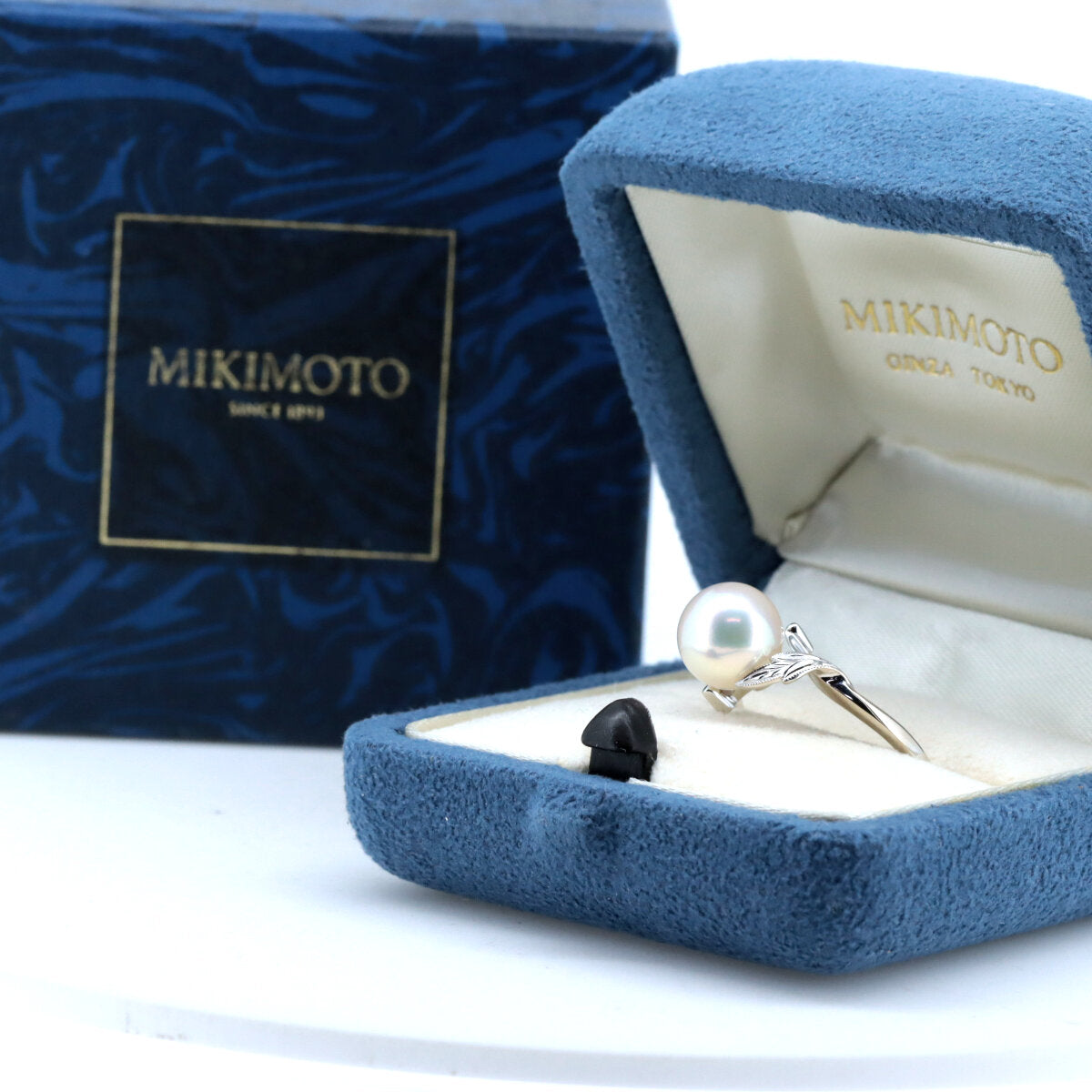 Mikimoto K18WG Pearl Ring 8.5mm in Great Condition