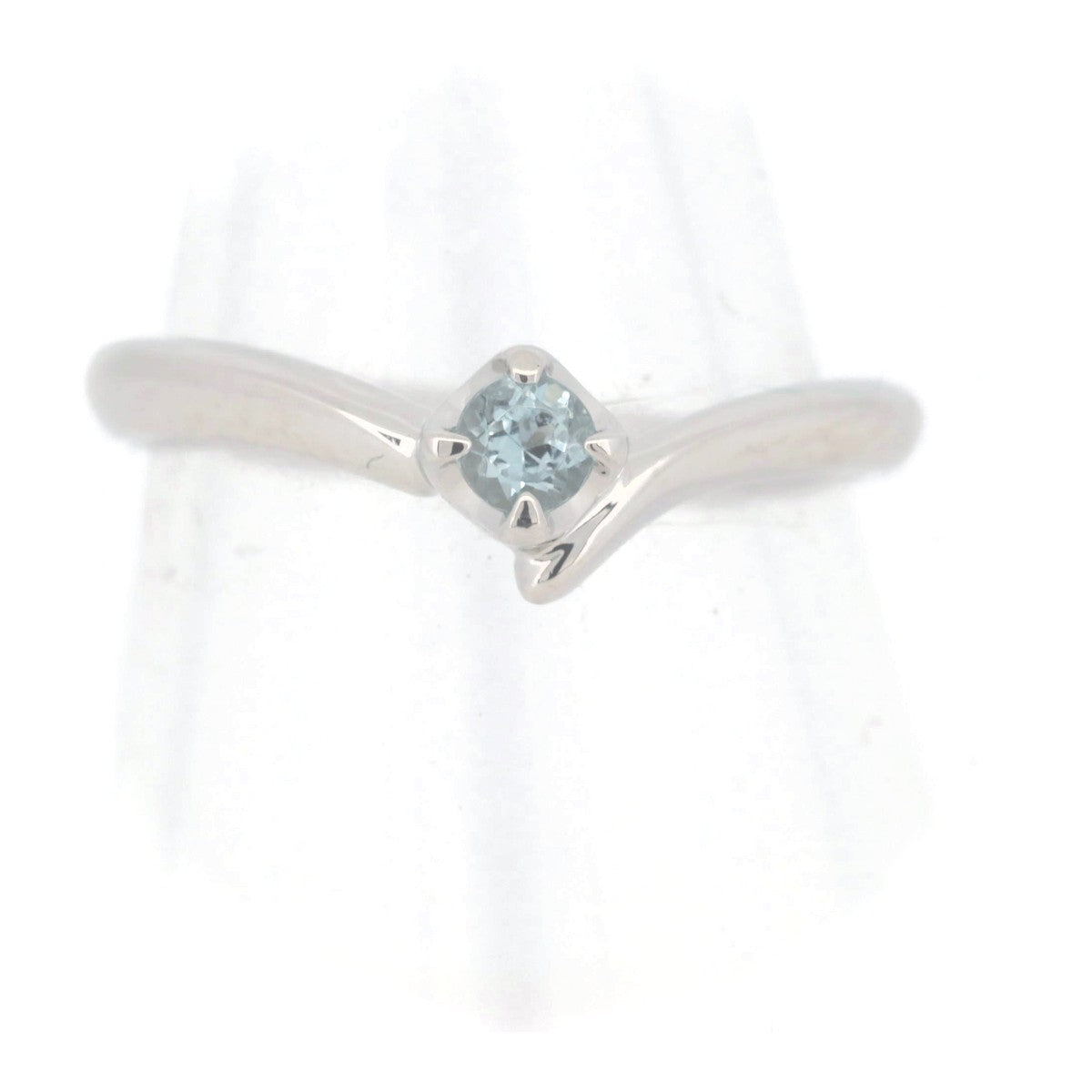 Pre-owned PT950 Platinum Aquamarine Ring Size 8 in Great Condition